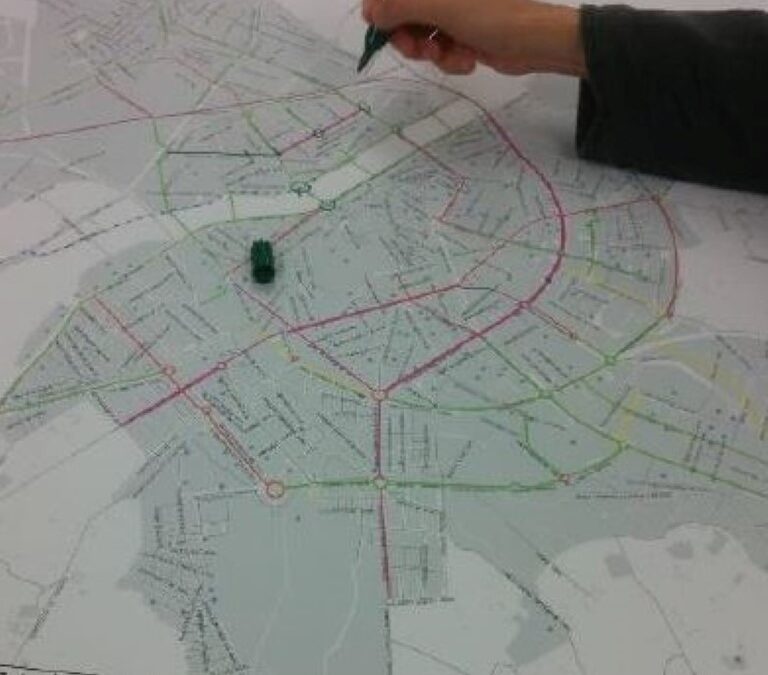 Debats sobre el  pla de mobilitat urbana de Lleida 2011-2017